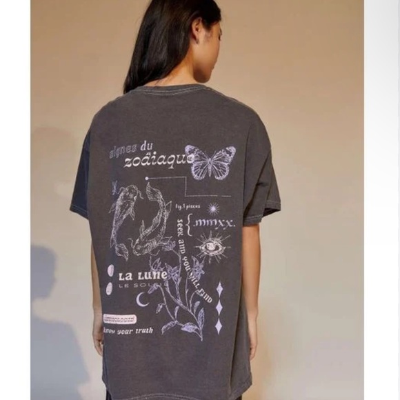 Urban Outfitters Tops - Urban outfitters zodiac / zodiaque shirt